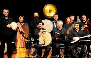 Paul Maar zusammen mit der „Capella Antiqua Bambergensis“ und den Sängern und Musikern Murat Coskun und Ibrahim Sarialtin