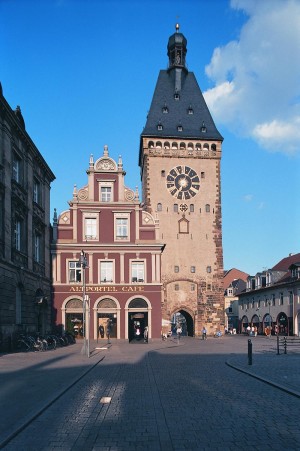 Das Altpörtel ist deutschlands größtes Stadttor