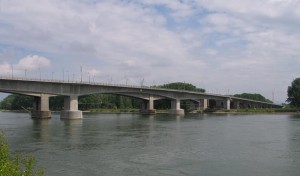Rheinbrücke Blick Hessen