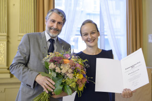 Saskia Hennig von Lange bekommt den Brentanopreis