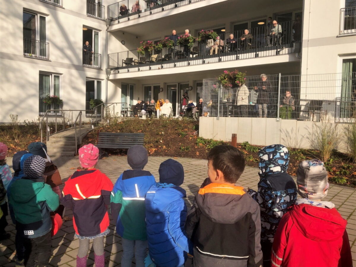 Heidelberg – Kindergarten besucht zum St. Martin die ASB