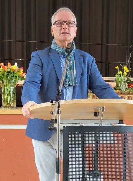 Landau – Nach 42 Jahren im Schuldienst ist Schluss – Schulleiter der Realschule plus im Alfred-Grosser-Schulzentrum Bad Bergzabern verabschiedet