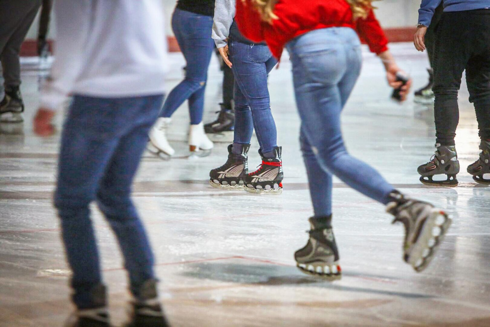 Mannheim – Eislaufsaison 2023/2024 im Eissportzentrum Herzogenried endet mit Besucherrekord