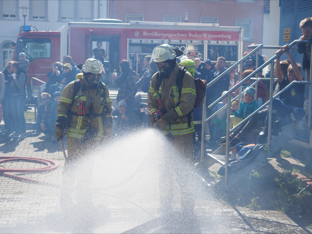 Mannheim – Feuerwehr hautnah: Seckenheimer Retter laden zum Erlebnistag