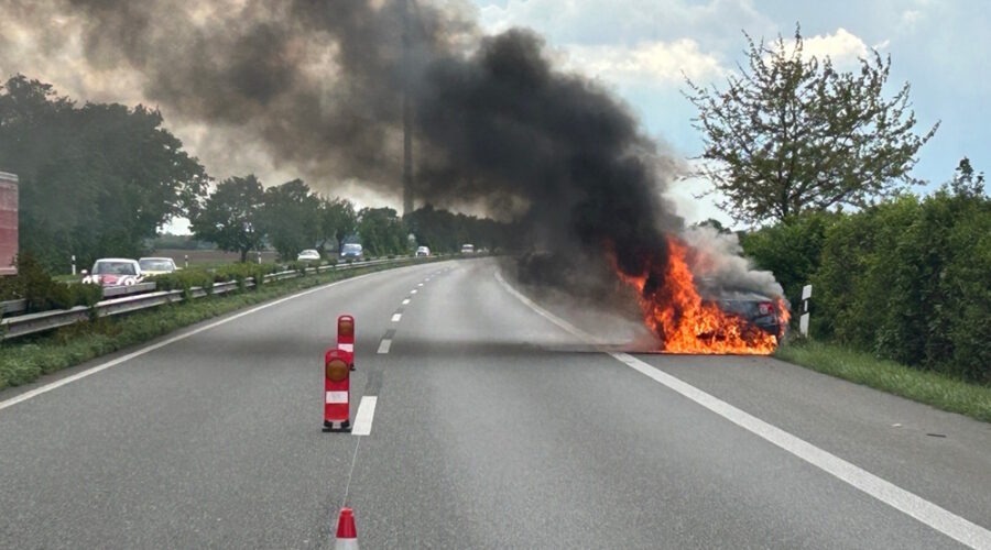 Rhein-Pfalz-Kreis – Autobrand auf der #B9 bei Harthausen