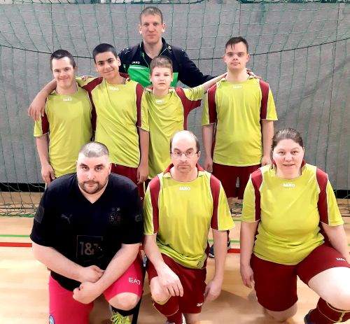 Mosbach/Stuttgart – Johannes-Diakonie feiert Meister-Titel – Erfolgreich beim Landesfinale Hallenfußball von Special Olympics