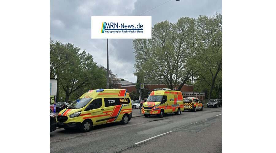 Mannheim – Reizgas an Schule versprüht – Großeinsatz  von Rettungskräften