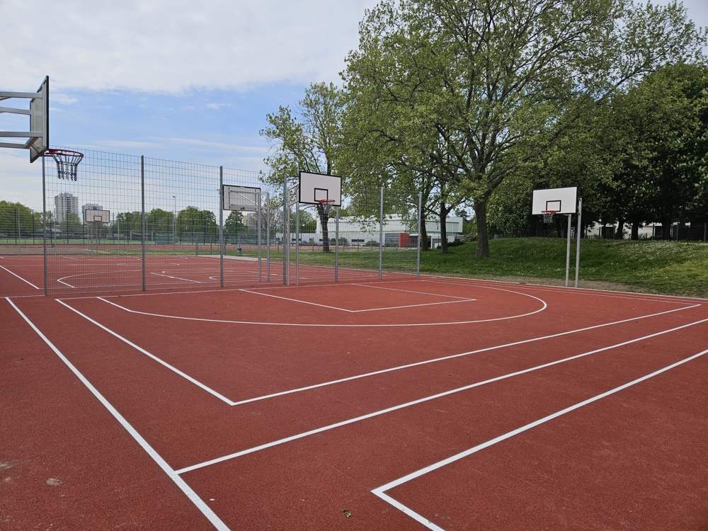 Frankenthal – Einweihung des Basketballplatzes an der Benderstraße  am Dienstag, 14.Mai