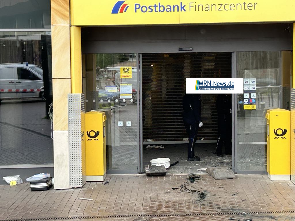 Ludwigshafen – Geldautomatensprengung bei der Postbank in der Innenstadt