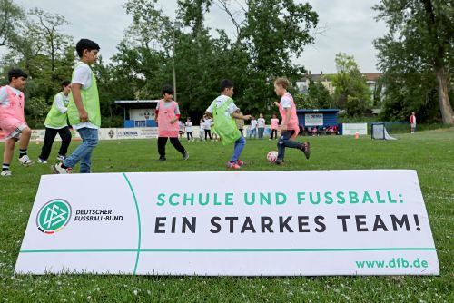 Mannheim – Sepp-Herberger-Tag in Mannheim – Schulprojekte immer wichtiger für Vereine